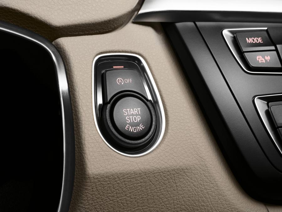  BMW 3-Series Modern Line 2011 года  (фото 4 из 15)